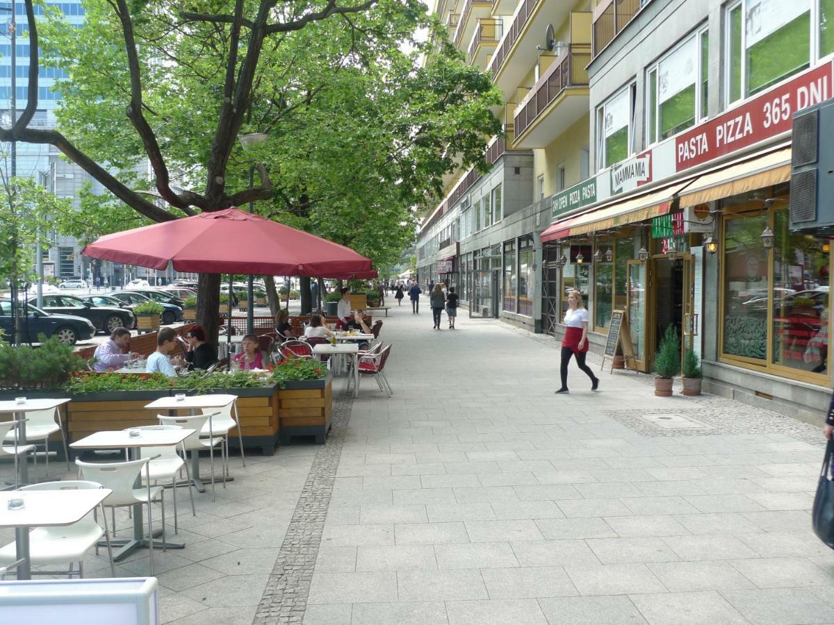 Center Apartment Warsawa Bagian luar foto